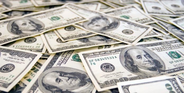 Se reducen las reservas internacionales
