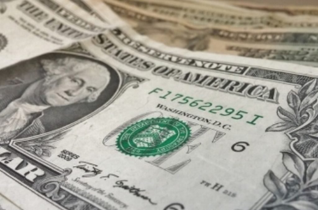 ¿En cuánto se vende el dólar hoy en los bancos?