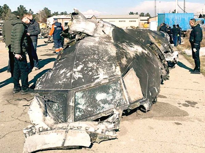 Exigen justicia por el derribo de avión en Irán