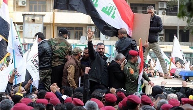 Miles despiden a general iraní Soleimani en Bagdad