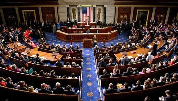 Cámara baja de EU bloquea cualquier acción militar de Trump contra Irán