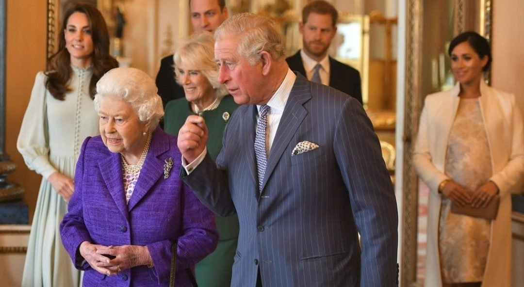 Aprueba corona británica proyecto de Brexit