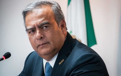Se ampara exdirector del Instituto de Vivienda de la CDMX