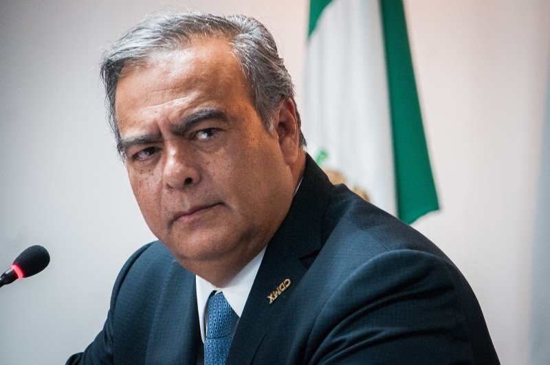 Se ampara exdirector del Instituto de Vivienda de la CDMX