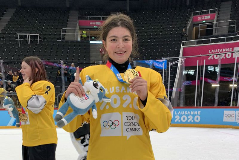 Luisa Wilson gana medalla de oro para México en hockey sobre hielo
