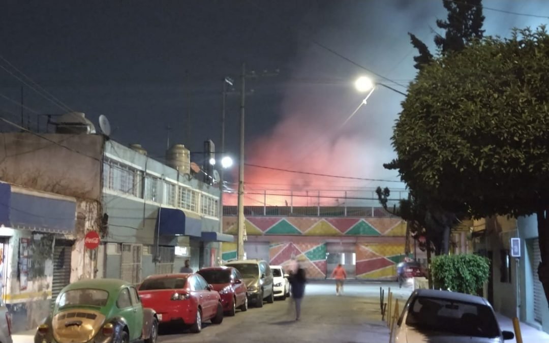 Se incendia Mercado Morelos; no hay reporte de lesionados