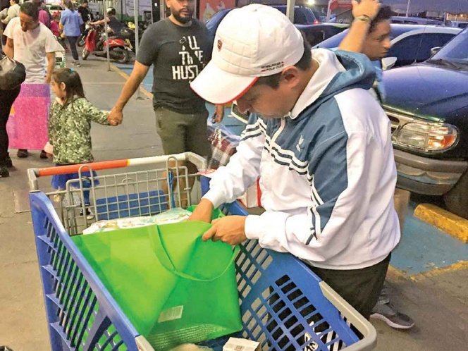 Con dudas, inicia prohibición de distribución y entrega de bolsas de plástico