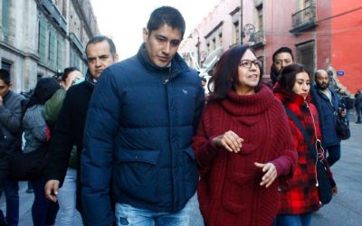 Reciben en Palacio Nacional a padres de niños con cáncer