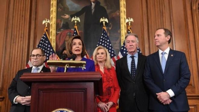 Acusan demócratas a Trump de anteponer su interés al de EUA