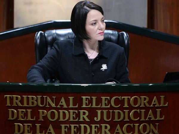 Defender a las instituciones electorales, pide ex titular de TEPJF
