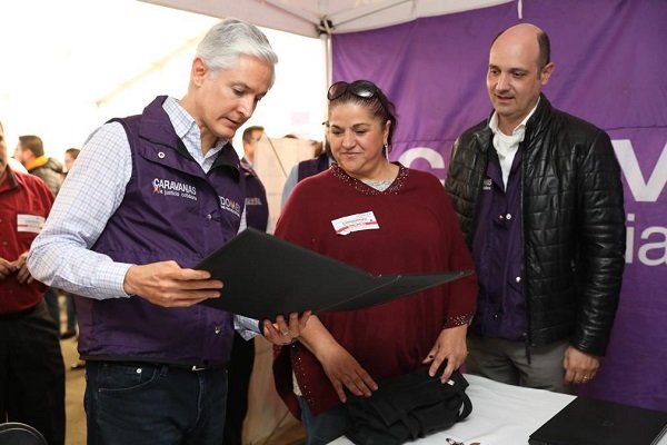 MÁS DE 33 MIL TRÁMITES REALIZAN MEXIQUENSES EN LAS CARAVANAS POR LA JUSTICIA