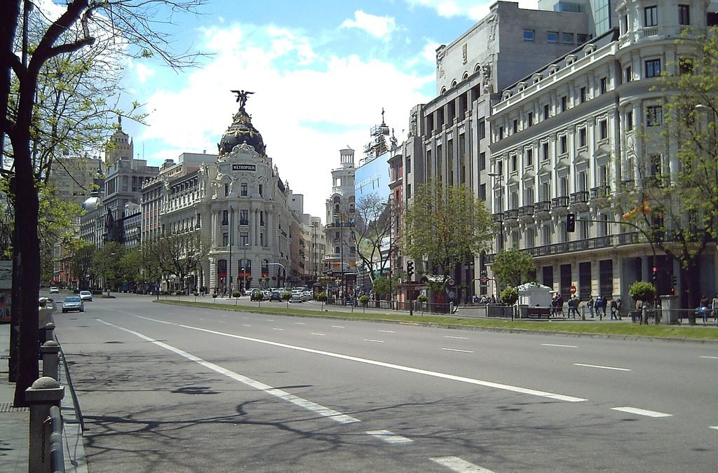 INDISPENSABLE “APRIETE DE TUERCAS” EN EL AISLAMIENTO SOCIAL, Y APLICAR SANCIONES A QUIEN INCUMPLA; PERO SIN VIOLENTAR DERECHOS HUMANOS: AOM
