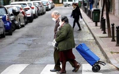 PERSONAS MAYORES DE 60 AÑOS DEBEN USAR GRATIS EL METROBÚS