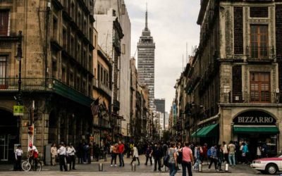 Citan a dos sujetos por saqueo a tienda Adidas en el Centro