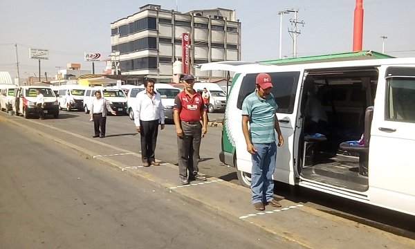 SANA DISTANCIA EN ALGUNAS BASES, PARADEROS Y CETRAM POR COVID-19