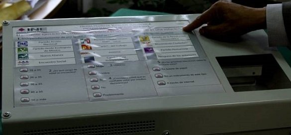 Voto electrónico, futuro de la democracia, afirma el senador Ricardo Monreal