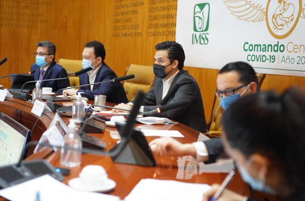 Zoé Robledo se reincorpora de manera presencial a sus actividades al frente del IMSS