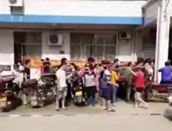Ataque con cuchillo en escuela china deja 40 heridos