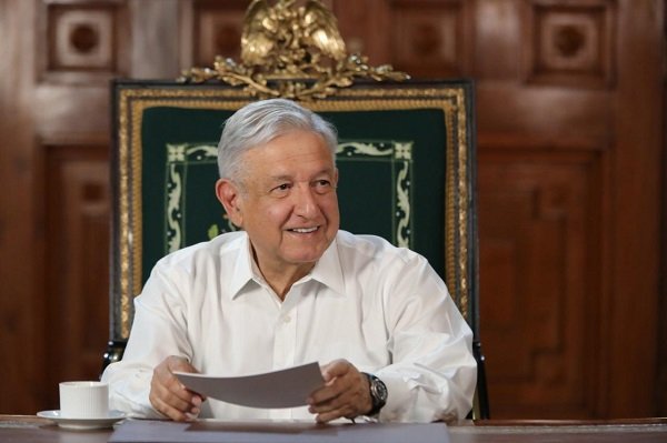 AFIRMA QUE REPRESENTA A MÉXICO CON DECORO