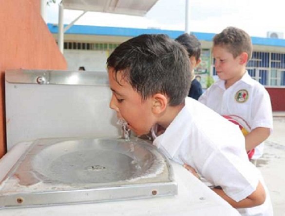 IMPULSA PRI INICIATIVA PARA GARANTIZAR ACCESO CONSTANTE A AGUA POTABLE EN ESCUELAS