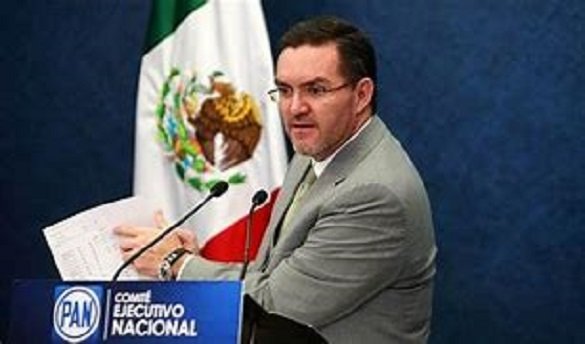 CRISIS EN CONSULADOS Y EMBAJADAS POR FALTA DE DINERO EN SRE, ACUSA PAN