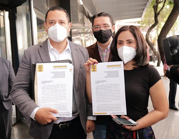 PRD INTERPONE DENUNCIA ANTE LA FGR EN CONTRA DE PÍO LÓPEZ OBRADOR Y DAVID LEÓN ROMERO