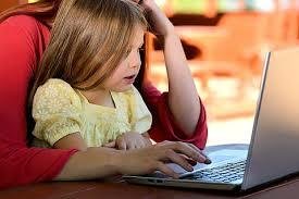Proponen que la SEP transmita clases en vivo a través de plataformas digitales