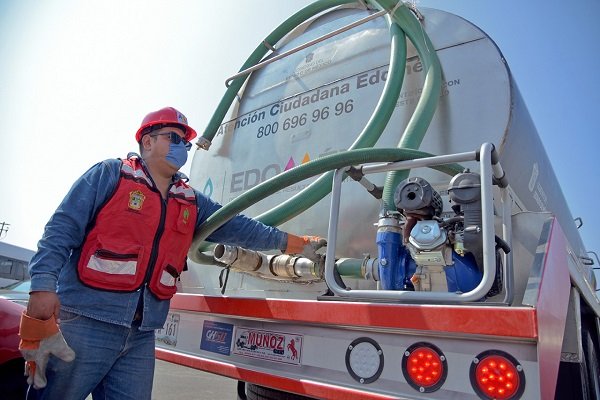 AUTORIDADES MEXIQUENSES SUMINISTRAN MÁS DE 91 MILLONES DE LITROS DE AGUA POTABLE CON EL OPERATIVO GRATUITO COVID-19