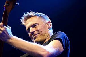 Rebrote de COVID-19 cancela concierto de Bryan Adams en Alemania