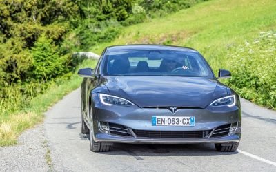 Elon Musk vende acciones Tesla