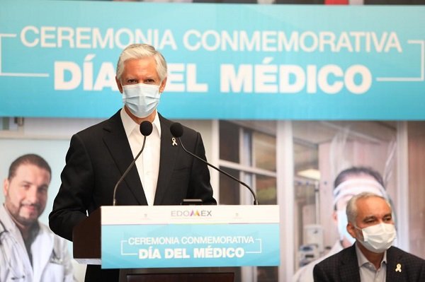 ENTREGA RECONOCIMIENTOS  A PERSONAL DEL SECTOR SALUD POR SU ENTREGA Y COMPROMISO