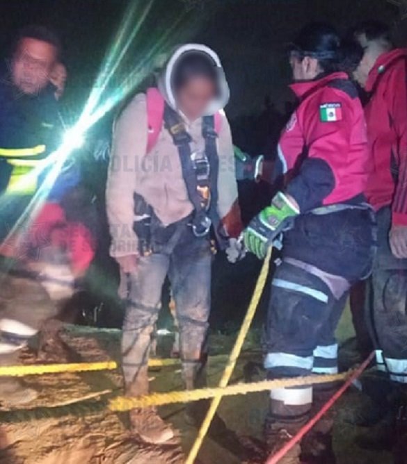 AUTORIDADES MEXIQUENSES RESCATAN A CINCO PASEANTES QUE SE EXTRAVIARON EN EL PARQUE NACIONAL IZTA-POPO