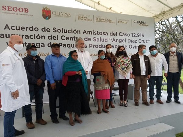Gobernación, hace la primer entrega de recursos de reparación a grupo de víctimas de Acteal