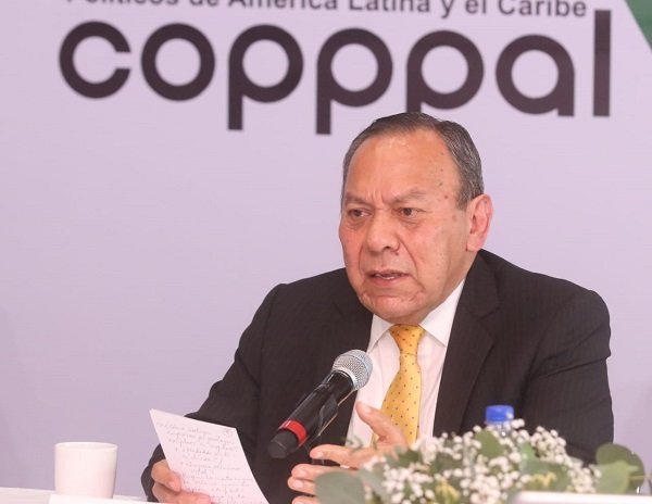 NECESARIA LA CONFLUENCIA ENTRE FUERZAS Y LIDERAZGOS PROGRESISTAS PARA ESTABLECER EQUILIBRIOS DEMOCRÁTICOS: PRD