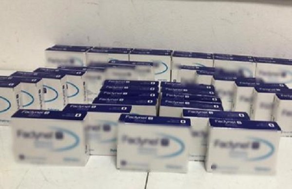 GUARDIA NACIONAL INTERCEPTA MÁS DE NUEVE MIL CÁPSULAS DE MEDICAMENTO CONTROLADO CON ALERTA SANITARIA