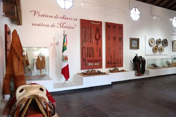 INVITAN AUTORIDADES MEXIQUENSES A CONOCER EL ARTE Y LA HISTORIA DE LA CHARRERÍA EN EL MUSEO HACIENDA LA PILA DE LA CIUDAD DE TOLUCA