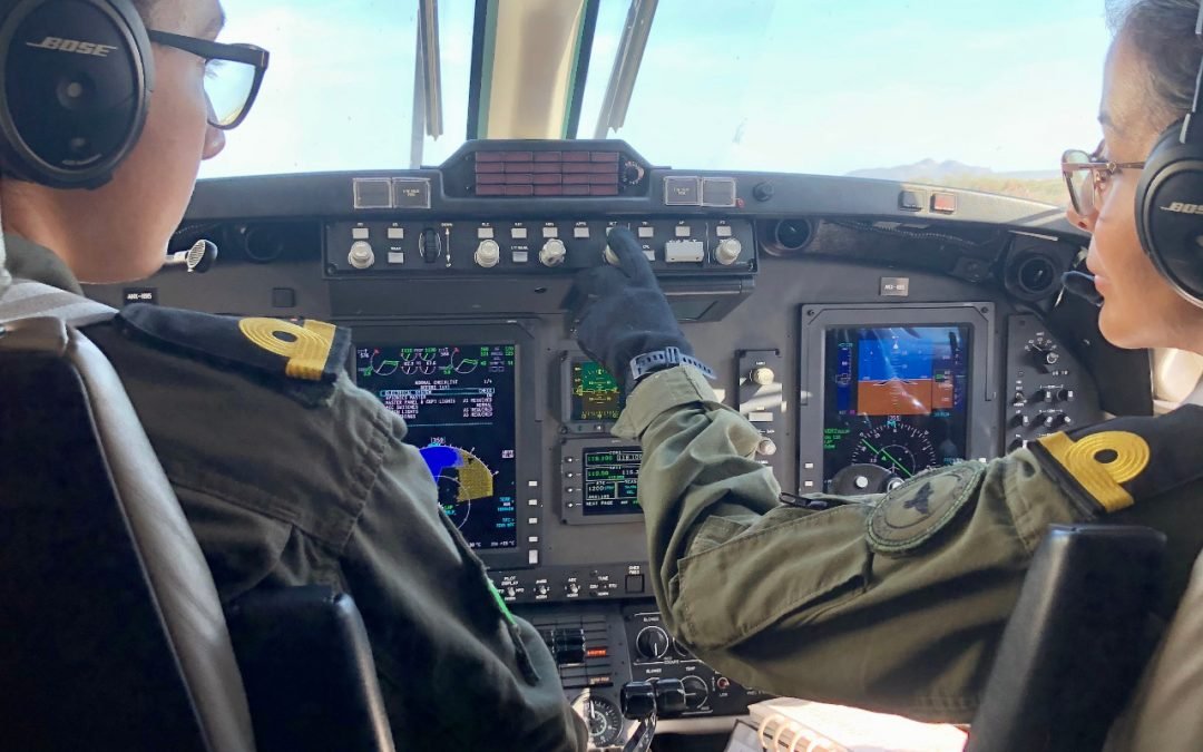 Mujeres navales comandan aviones King Air 350 ER versión Patrulla Aérea y Vigilancia Marítima de la Armada de México