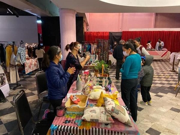 Te esperamos en el salón «Los Ángeles»