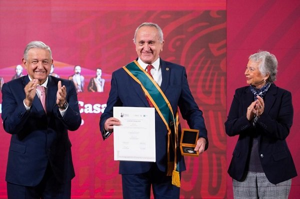 Otorgan la condecoración ‘Miguel Hidalgo’  a Jesús Seade Kuri por su participación en la renegociación del T-MEC