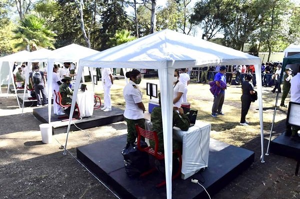 Gobierno federal y estatales se reúnen para dar seguimiento a la Política Nacional de Vacunación