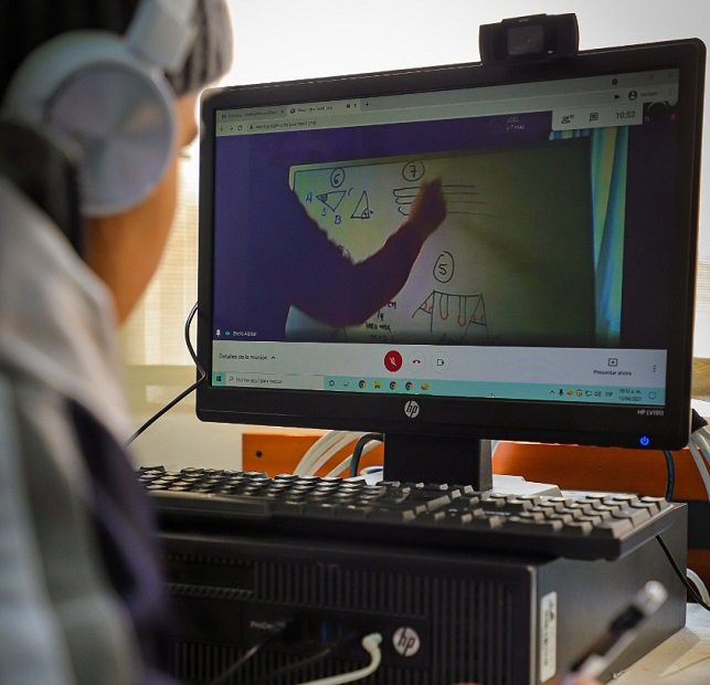 Ciberacoso y extorsión en redes sociales, afectan salud mental de menores, advierten en el Senado