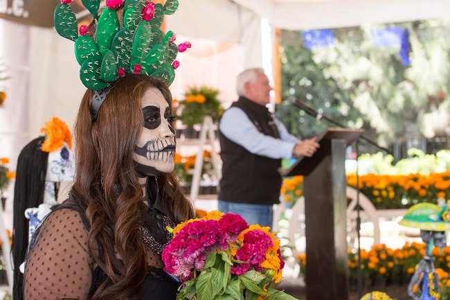 Con reconocimiento a la mujer rural, arranca Agricultura temporada de flor de cempasúchil en Ciudad de México