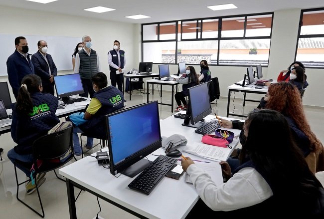 INAUGURA ALFREDO DEL MAZO UNIDAD DE ESTUDIOS SUPERIORES HUEYPOXTLA DE LA UNIVERSIDAD MEXIQUENSE DEL BICENTENARIO