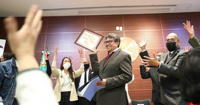 Compromiso del Senado, contribuir al desarrollo de  personas con discapacidad auditiva: RMA