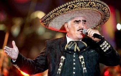 Lamenta López Obrador muerte de Vicente Fernández, ‘símbolo de la canción ranchera’