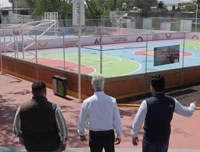 ENTREGA DEL MAZO UNIDAD DEPORTIVA NICOLÁS ROMERO COMO PARTE DEL PROGRAMA  VIVE TU COMUNIDAD - Línea Política