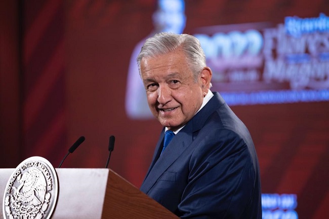 López Obrador dice que la carta del Mayo es parte de la campaña para vincularlo al narco