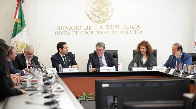 Esencial garantizar seguridad jurídica a las inversiones, coinciden Ricardo Monreal y CONCAMIN