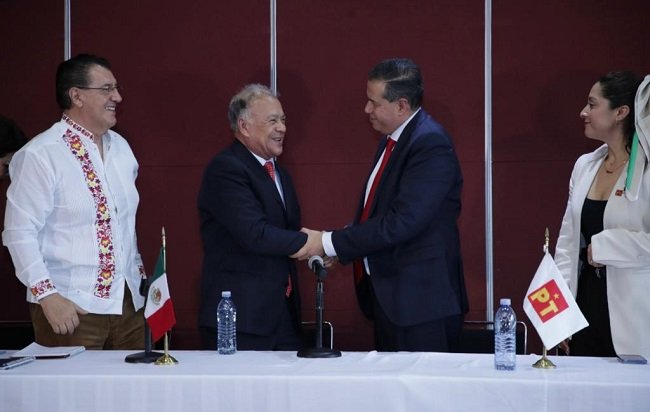 PT PRESENTA A RICARDO MEJÍA COMO ABANDERADO A LA GUBERNATURA DE COAHUILA