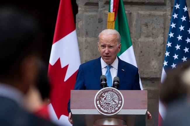 Biden se llevó la “Cumbre”; AMLO, los símbolos